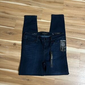 Liverpool love Los Angeles womens jeans nwt